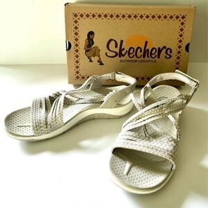 SKECHERS Cream Reggae Sandals 10